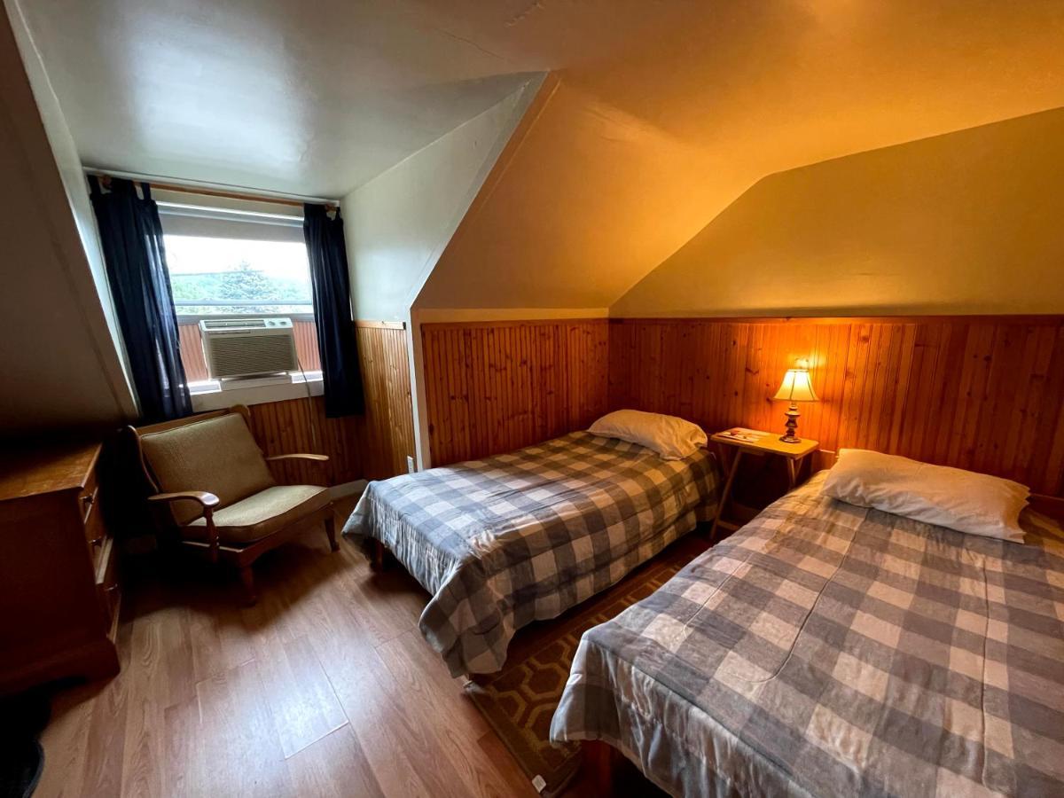 The Riverside Inn Стоу Экстерьер фото